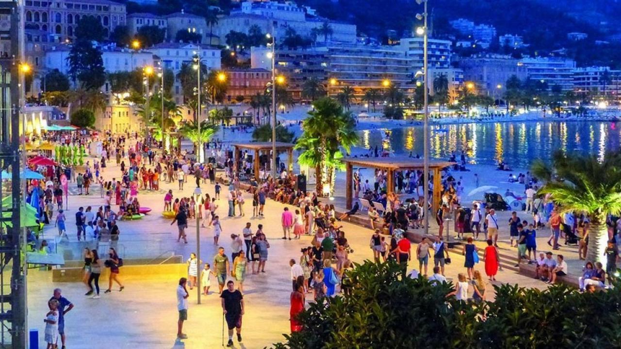Menton, Centre Historique, Vue Mer Экстерьер фото